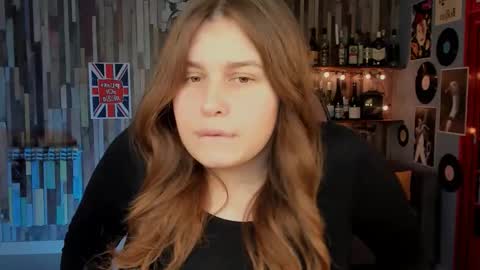 fiora online show from 11-28-25, 01:25