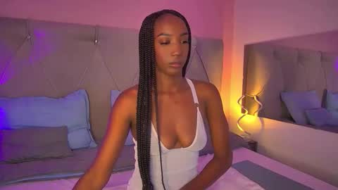 Fiorela Lenin  online show from 11-27-25, 01:02