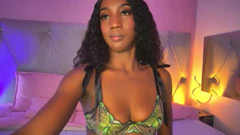 Fiorela Lenin  online show from 02-10-26, 06:23