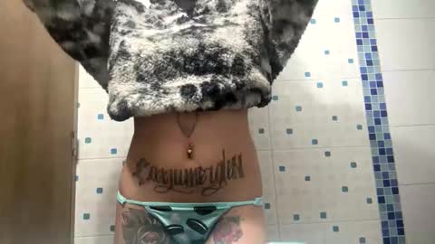 Snapshot of fiorella_up1 chatting on 09-15-25, 04:01 F I O R E L L A  online show from 09-15-25, 04:01