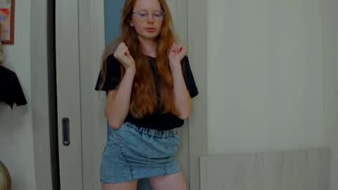 Snapshot of fire_luna chatting on 09-10-25, 03:28 fire_luna online show from 09-10-25, 03:28