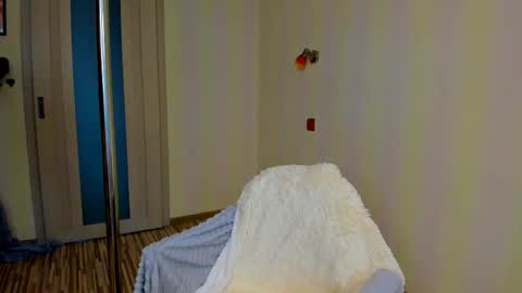 Snapshot of fire_luna chatting on 10-12-25, 06:56 fire_luna online show from 10-12-25, 06:56