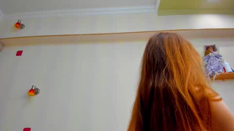 Snapshot of fire_luna chatting on 10-15-25, 05:29 fire_luna online show from 10-15-25, 05:29