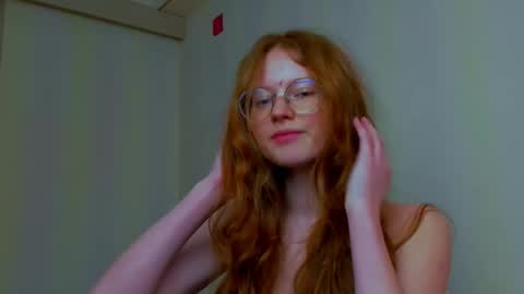 fire_luna online show from 03-04-26, 07:36