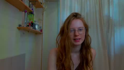 Snapshot of fire_luna chatting on 06-09-26, 07:20 fire_luna online show from 06-09-26, 07:20