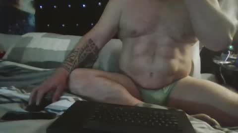 Snapshot of fireandice0101 chatting on 05-09-26, 02:17 Fire Ice online show from 05-09-26, 02:17