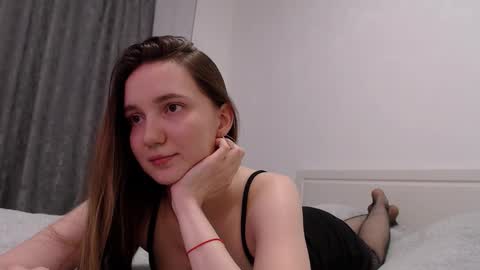 fireflies_fly_ online show from 02-06-26, 07:39