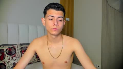 Nicolas online show from 11-25-25, 01:22