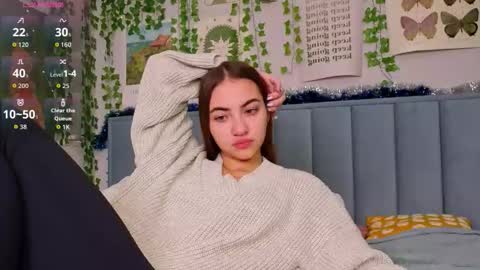 Ashle online show from 12-19-25, 04:41