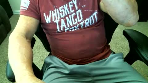 fitguy40 online show from 01-18-26, 08:34