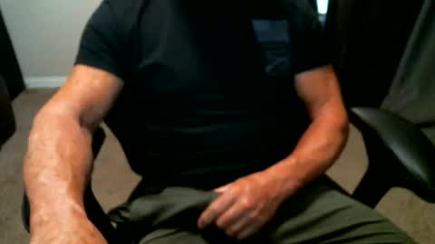 fitguy40 online show from 05-25-26, 04:07