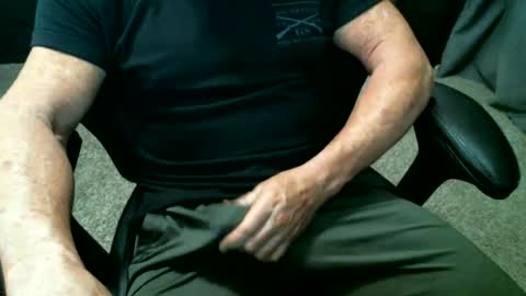 fitguy40 online show from 06-26-26, 10:25