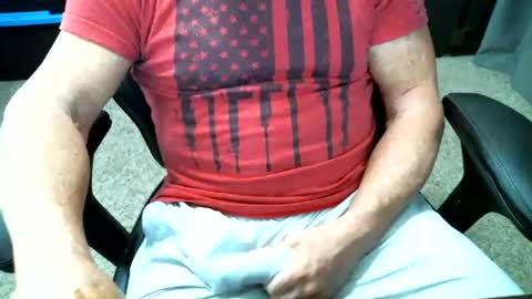 fitguy40 online show from 08-05-26, 09:06