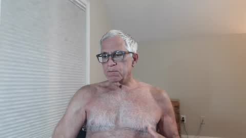 Snapshot of fitman999 chatting on 06-16-26, 12:57 Jon online show from 06-16-26, 12:57