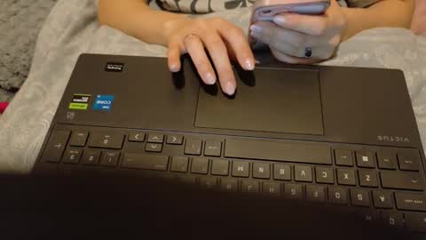 fitsexyes online show from 06-11-26, 04:10