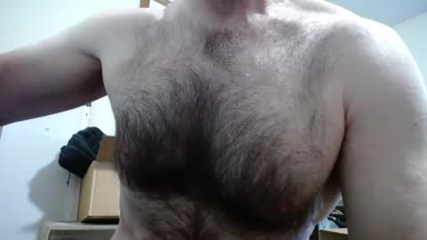 Snapshot of fitshow75 chatting on 09-27-25, 11:37 Links in Bio below online show from 09-27-25, 11:37