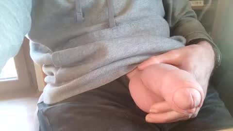 Snapshot of fiveforwilly1 chatting on 03-01-26, 07:43 Markus online show from 03-01-26, 07:43