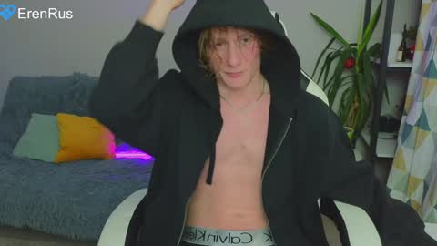 Snapshot of fixsicki chatting on 01-09-25, 03:15 Eren.  online show from 01-09-25, 03:15