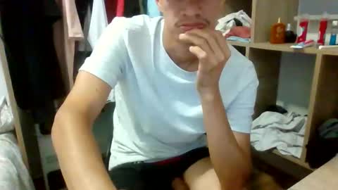 Charles mi new  TWT Flacousa1 online show from 05-15-26, 11:45