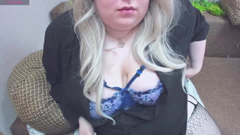 Gabrielle online show from 01-04-25, 02:04