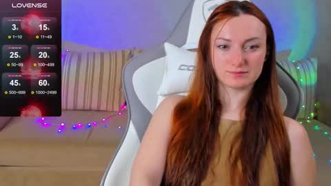 Yana online show from 10-24-25, 01:24