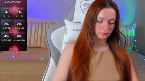 Yana online show from 10-25-25, 01:13