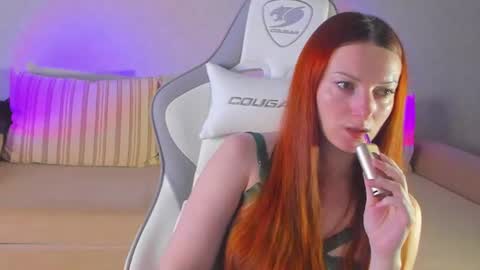 Snapshot of flamystar chatting on 06-24-26, 01:15 Yana online show from 06-24-26, 01:15