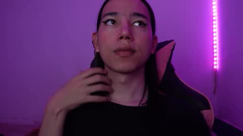 Snapshot of flaream_angel chatting on 10-24-25, 06:10 Alexa online show from 10-24-25, 06:10