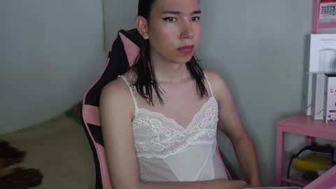 Snapshot of flaream_angel chatting on 11-02-25, 05:04 Alexa online show from 11-02-25, 05:04