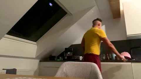 flashi1990 online show from 10-20-25, 04:57