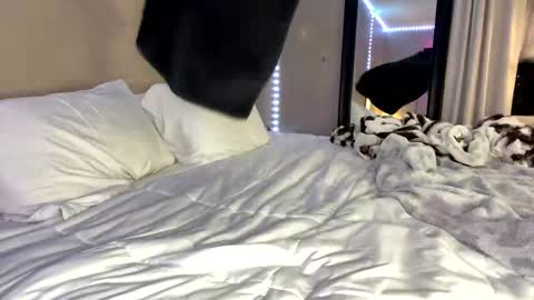 Roxy online show from 03-07-25, 01:42