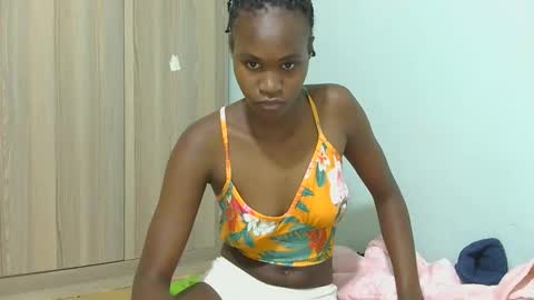 Snapshot of flirty_paw chatting on 05-16-26, 02:38 Parineetii online show from 05-16-26, 02:38