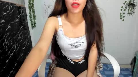 flirty_rhia online show from 04-12-26, 02:00