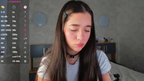 Emely  online show from 06-22-26, 03:19