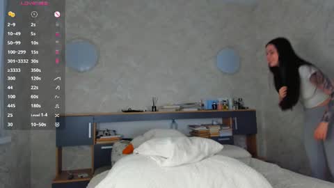 Emely  online show from 07-18-26, 02:49