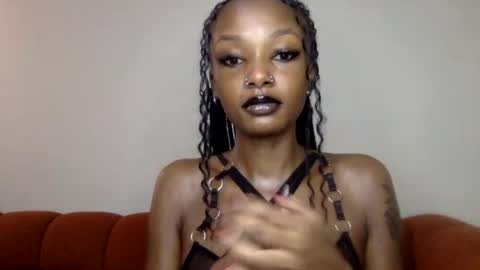 Snapshot of flirtyy_sheery chatting on 06-15-26, 07:54 sheery online show from 06-15-26, 07:54
