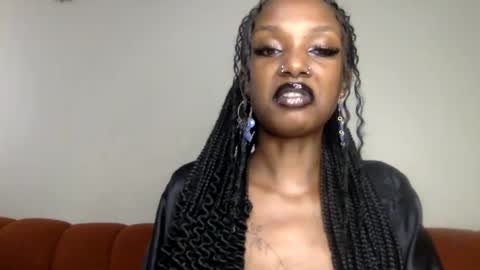 Snapshot of flirtyy_sheery chatting on 06-17-26, 10:50 sheery online show from 06-17-26, 10:50
