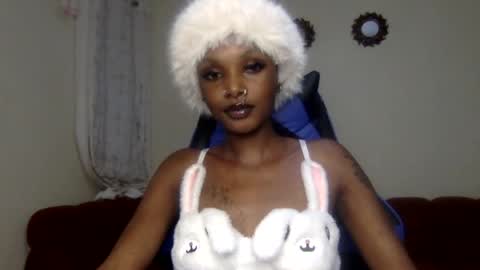 Snapshot of flirtyy_sheery chatting on 07-29-26, 03:37 sheery online show from 07-29-26, 03:37