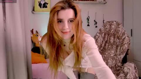 Snapshot of flonodo chatting on 03-08-25, 03:24 Eliza online show from 03-08-25, 03:24