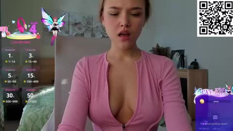 Mona online show from 04-22-26, 01:30