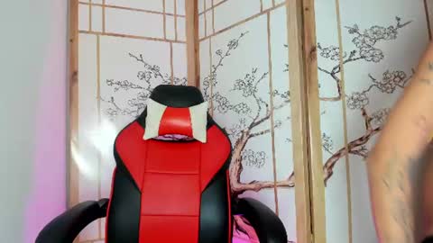  Flor  online show from 06-26-26, 04:28