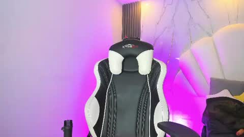  Flor  online show from 07-01-26, 04:25