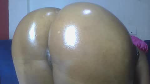 Snapshot of flora_fantasy chatting on 04-24-26, 12:35 fantasy online show from 04-24-26, 12:35