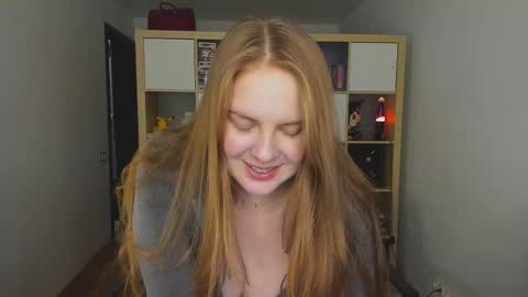 Snapshot of flora_fiore chatting on 09-24-25, 06:28 Hayley I WILL COME BACK ON MAY 27TH 6pm UTC online show from 09-24-25, 06:28