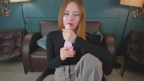 hey there guys im Flora no not the one from WInx. But I love magical stuff and especially I love nature. I dont know I thin online show from 06-11-26, 03:37