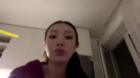 Lucy online show from 06-04-26, 07:42