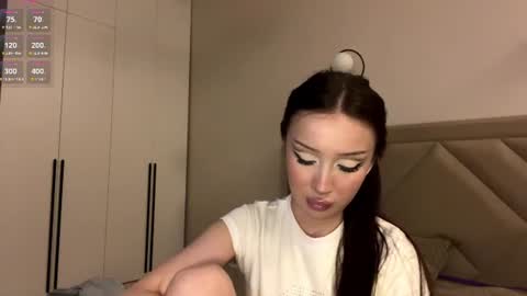 Lucy online show from 07-08-26, 07:07