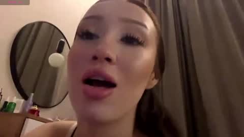 Lucy online show from 07-21-26, 07:05
