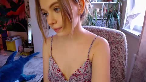 flower_elf online show from 03-07-25, 02:45