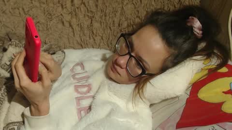 say meow and send tip  online show from 01-16-25, 06:27